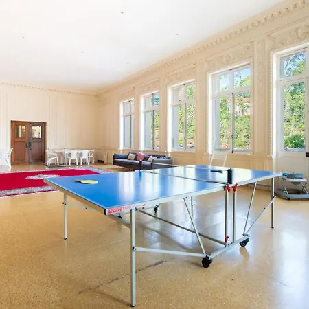 Luxury Historic With Private Beach, Pool & Tennis Near Monaco *