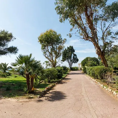 Luxury Historic With Private Beach, Pool & Tennis Near Monaco