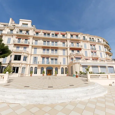 Luxury Historic With Private Beach, Pool & Tennis Near Monaco Lejlighed